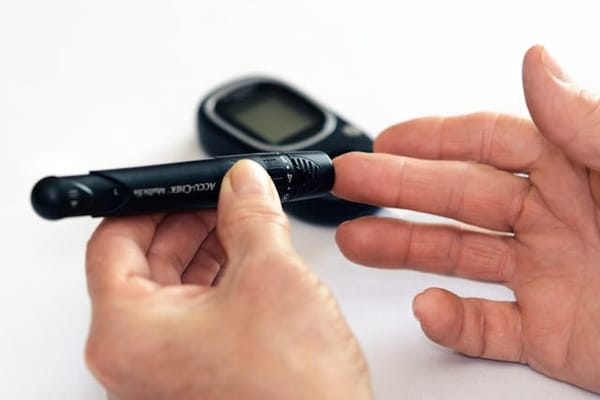 10 نصائح لإدارة مرض السكري لكبار السن